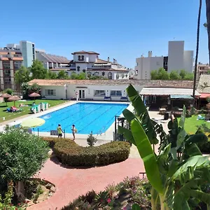 https://carihuela-playa-torremolinos-29620.1costadelsol.com